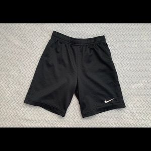 Boys Nike shorts size 7